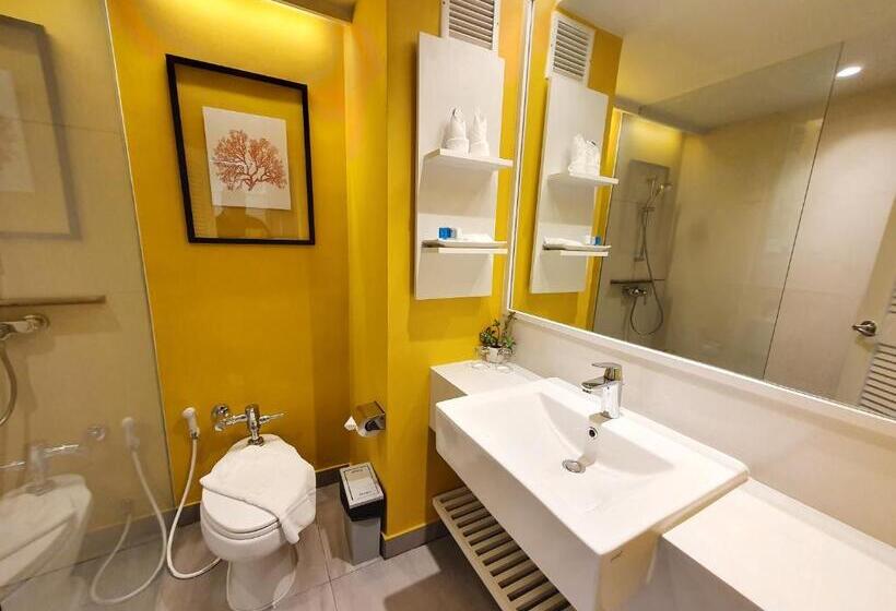 اتاق سوپریور با چشم‌انداز باغ, Novotel Rayong Rim Pae Resort