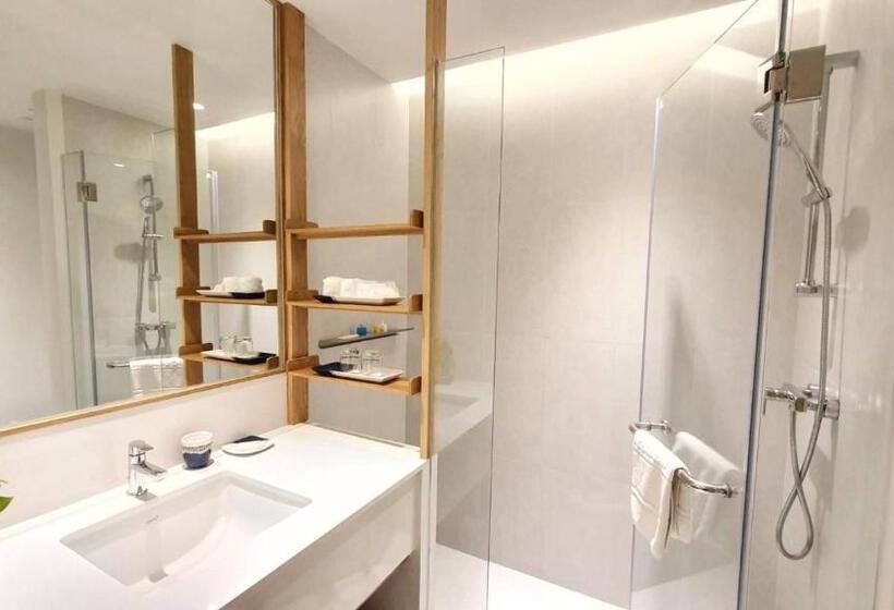 اتاق پرمیوم, Novotel Rayong Rim Pae Resort