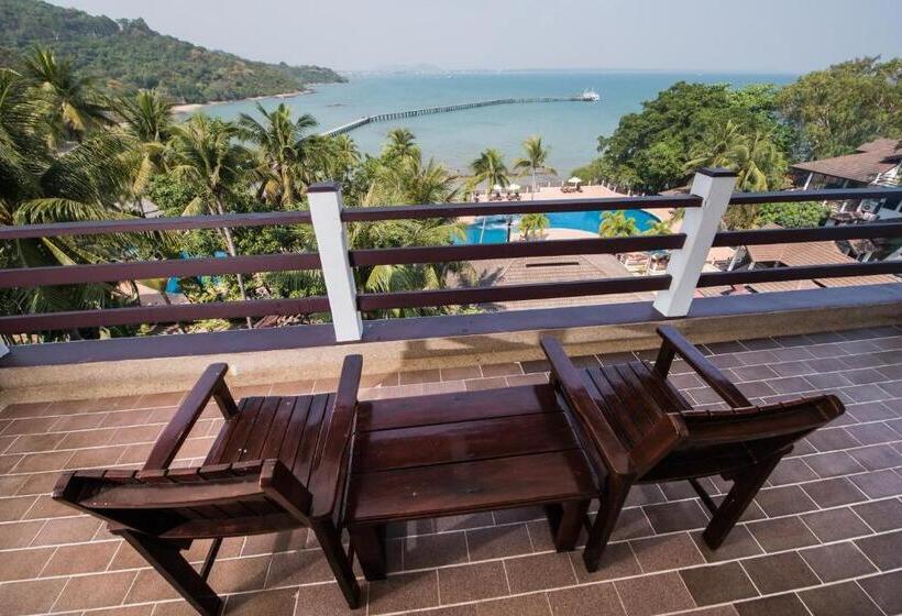 سوئیت پریمیوم با چشم‌انداز دریا, Rayong Resort Hotel โรงแรมระยองรีสอร์ท