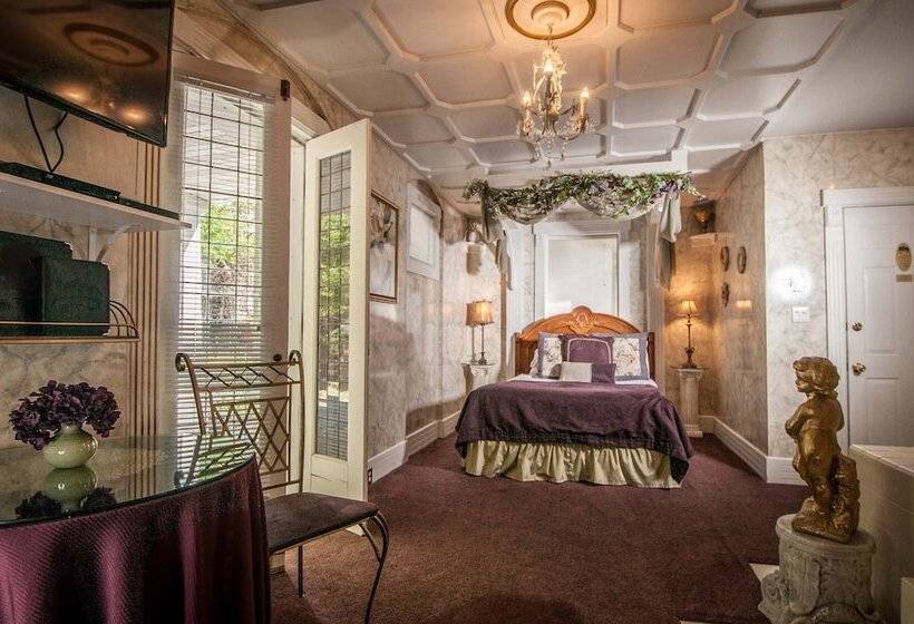 Номер Стандарт, The Anniversary Inn   Logan