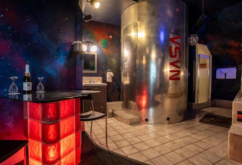 Номер Стандарт с Гидромассажем, The Anniversary Inn   Logan