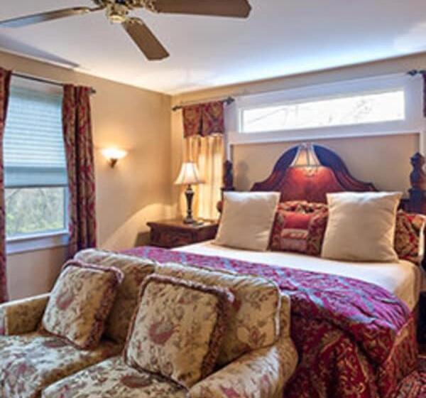 Номер Deluxe Кровать Кинг, Cedar Crest Inn