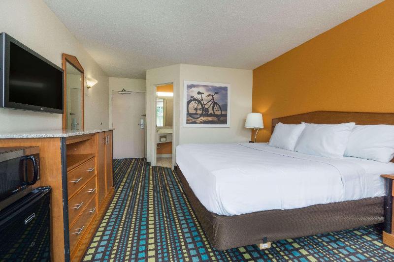 اتاق استاندارد با تخت بزرگ, Days Inn By Wyndham Florence Cincinnati Area
