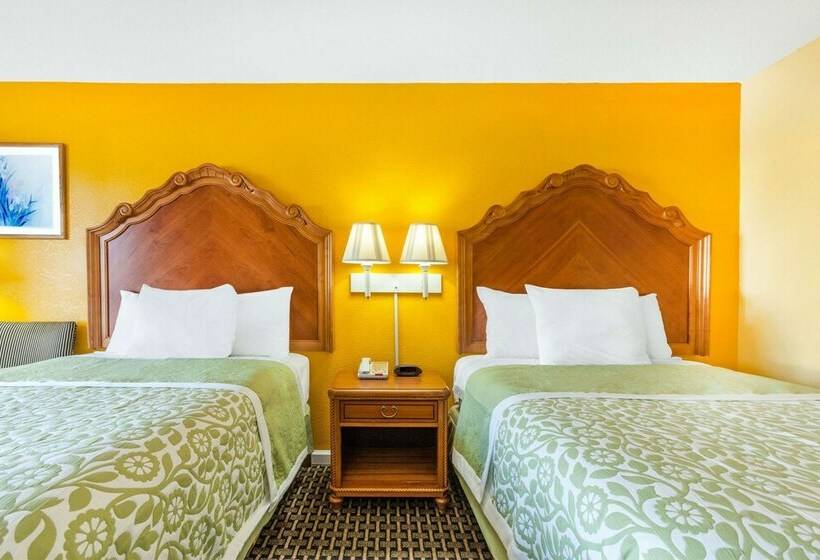 Номер Стандарт 2 Двуспальные Кровати, Days Inn By Wyndham Jacksonville