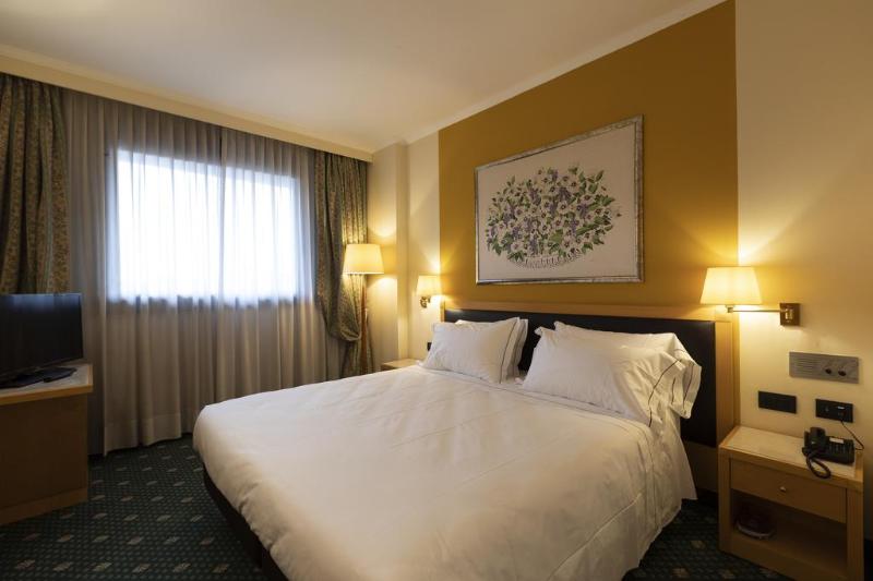 Люкс Премиум, Embassy Suites By Hilton Brea North Orange County
