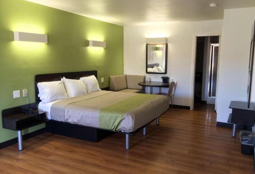 Номер Deluxe Кровать Кинг, Motel 6longview, Tx  North