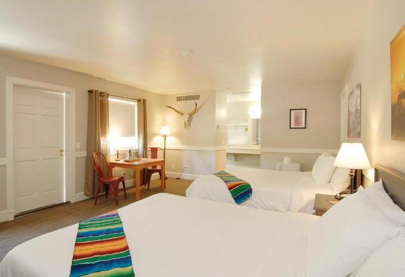 스탠다드 발코니 룸, Palm Canyon Hotel And Rv Resort
