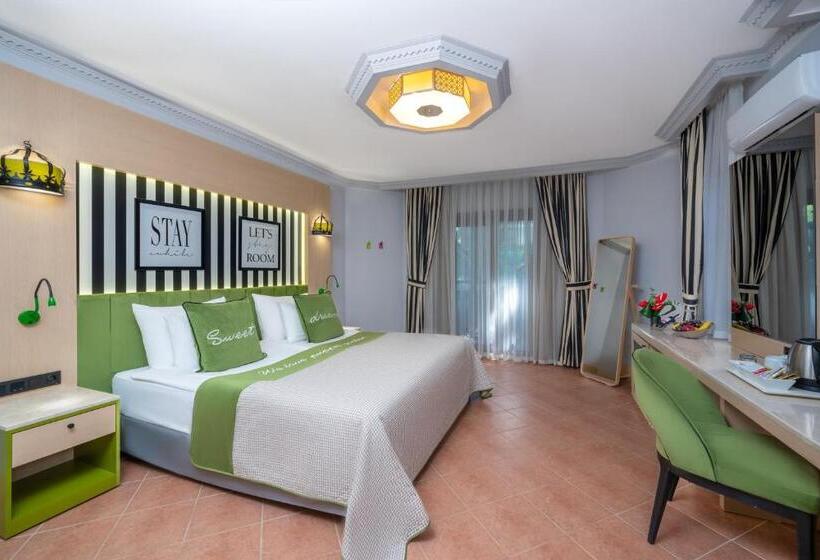 بنجلو قياسى, Selectum Family Resort Belek