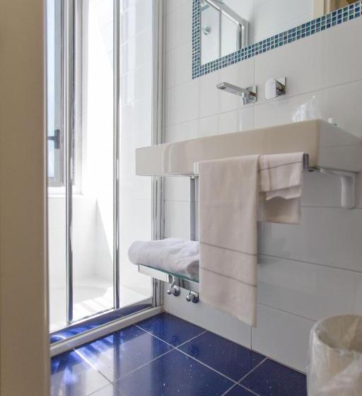 اتاق استاندارد یک نفره, Piacenza