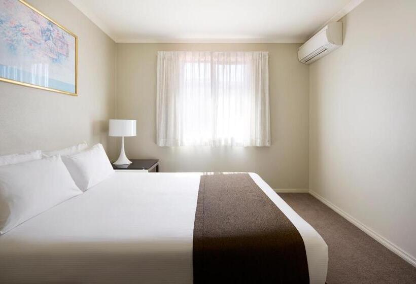 Апартаменты Deluxe 3 Спальни, Pinnacle Apartments