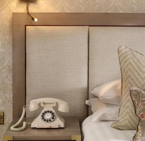 اتاق استاندارد, Eastwell Manor, Champneys Hotel & Spa