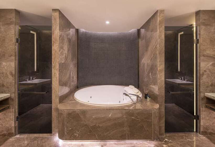 سوئیت پرزیدنت, Hilton London Croydon