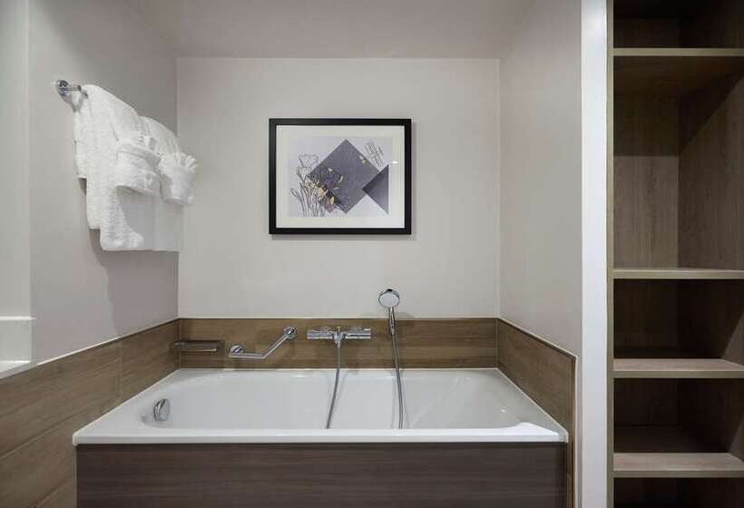 سوئیت پرزیدنت, Hilton London Croydon