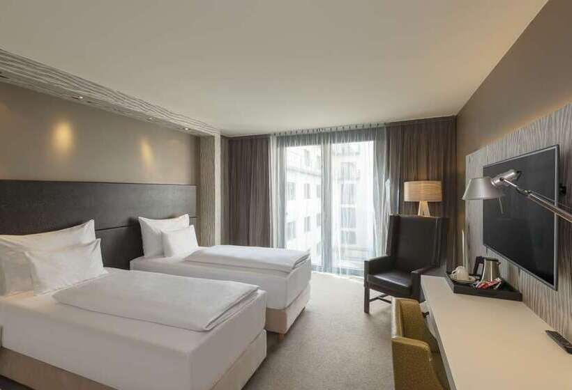 اتاق خانوادگی, Hilton London Croydon