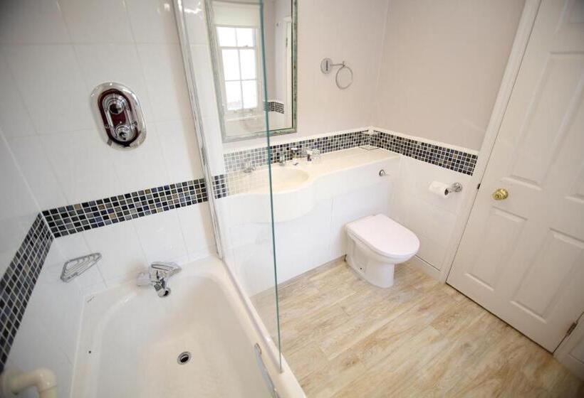 Семейный Номер Классика, Mercure Gloucester  Bowden Hall
