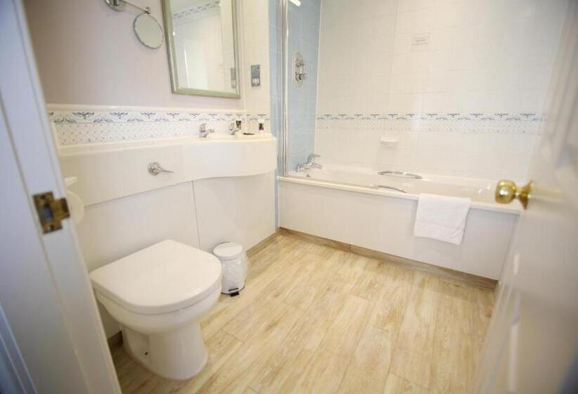 Классический Номер, Mercure Gloucester  Bowden Hall