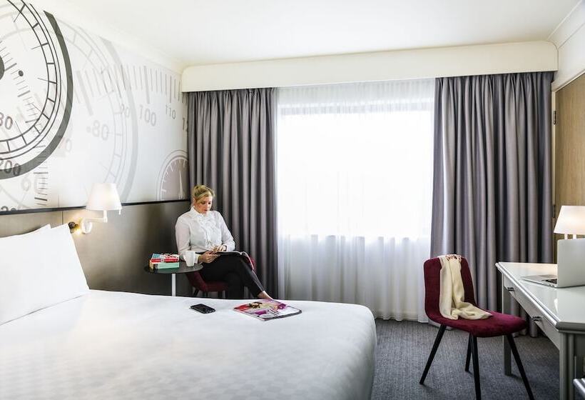 Номер Superior, Mercure Dartford Brands Hatch Hotel & Spa