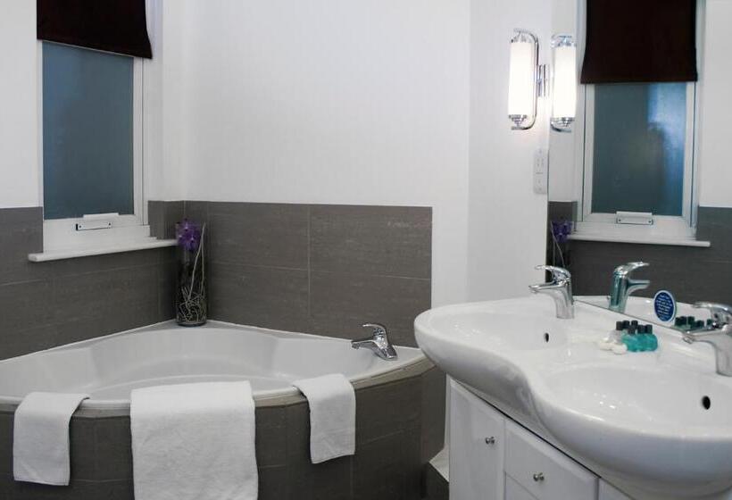 Люкс, Queens Hotel & Spa