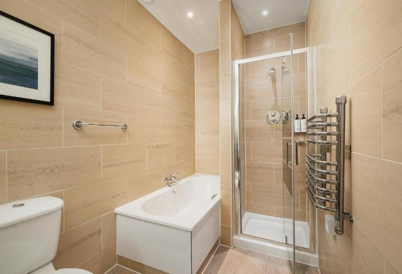 스위트 킹사이즈 침대, Voco Edinburgh Royal Terrace, An Ihg