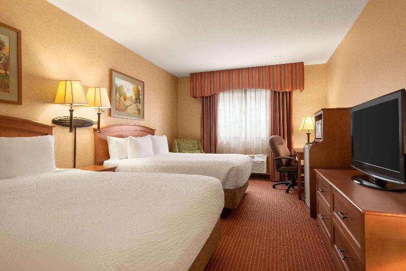 スタンダードルーム, Days Inn By Wyndham Swift Current