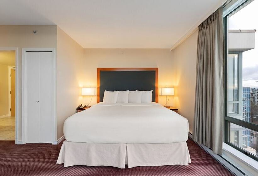سوییت, Executive Hotel Vancouver Airport