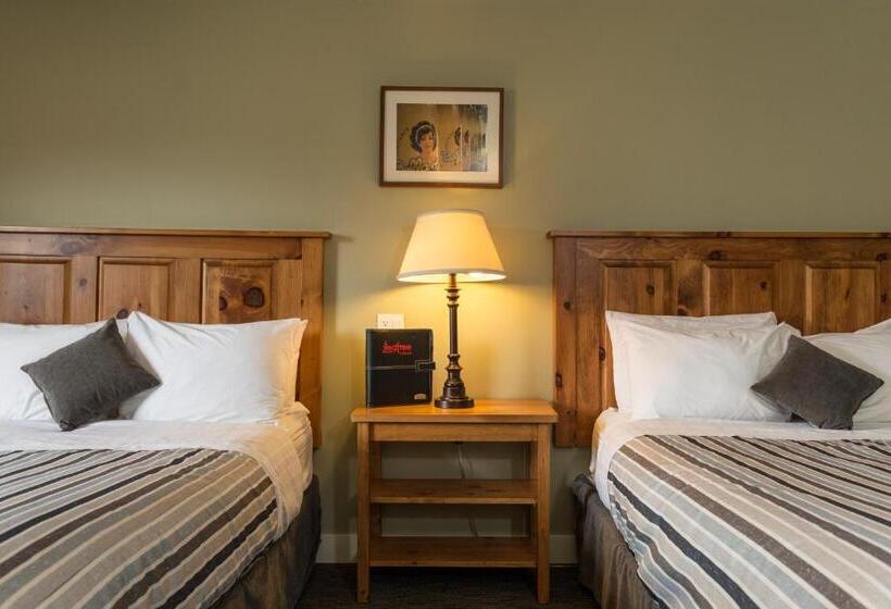 Номер Стандарт, Red Tree Lodge