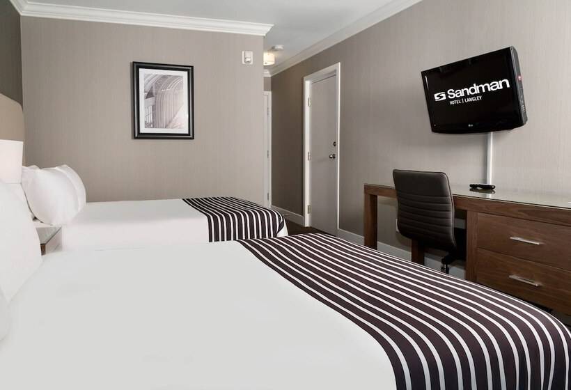 带2个双人床的标准工作室, Sandman Hotel Langley
