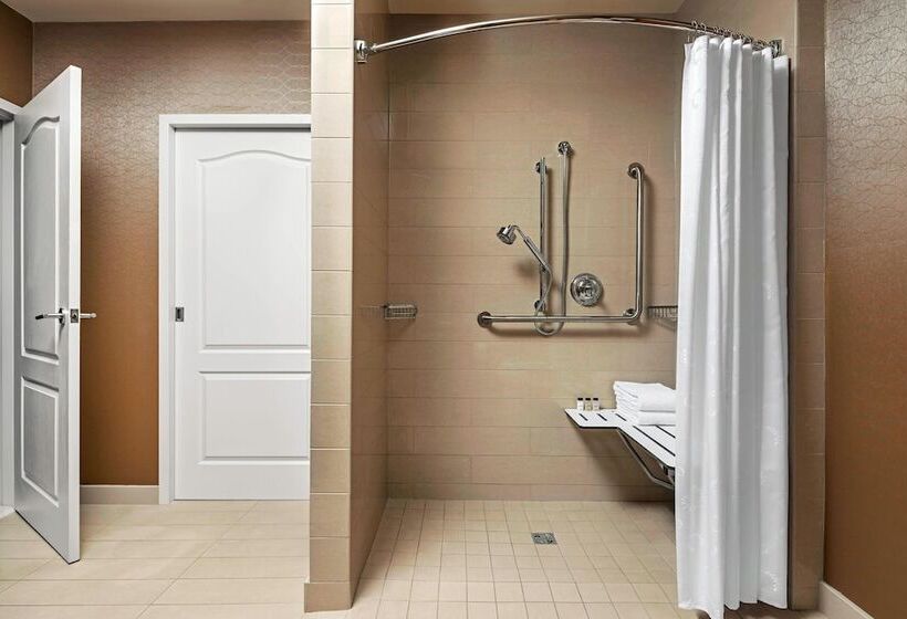 スイート, Sheraton Suites Calgary Eau Claire