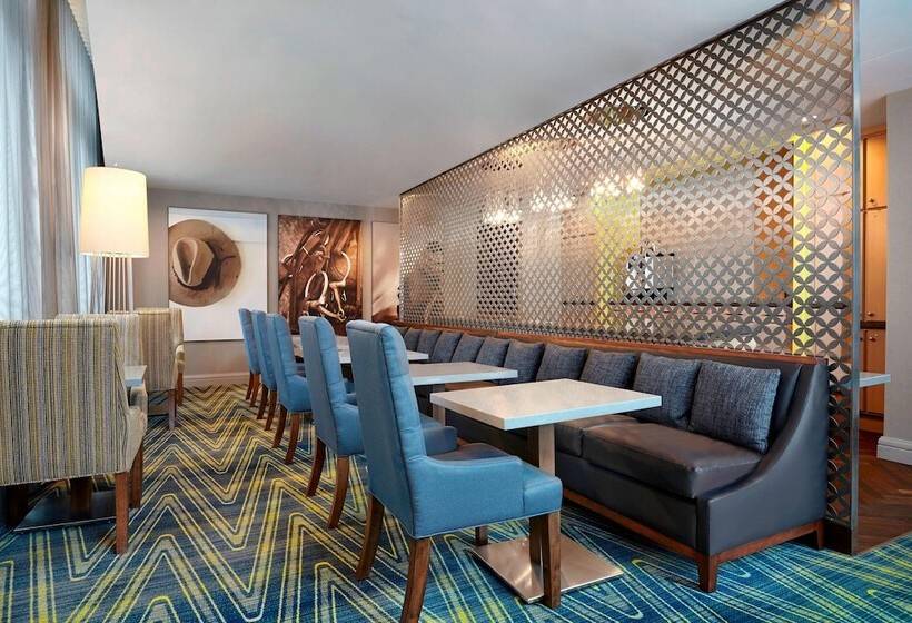 クラブスイート, Sheraton Suites Calgary Eau Claire