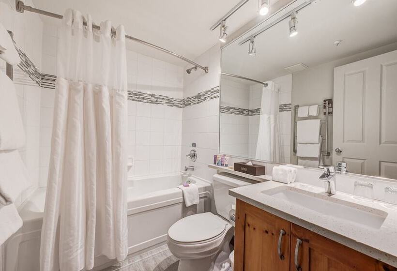סוויטה, Blackcomb Springs Suites By Clique