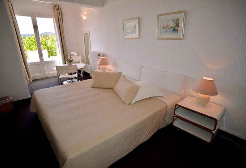 Классический Номер Вид на Сад, Auberge De La Calanque