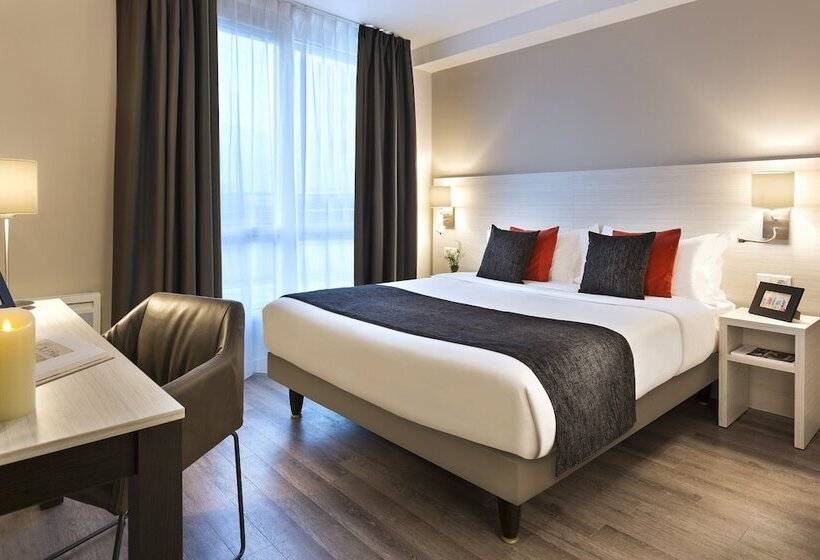 Студио Стандарт с Балконом, Citadines Montmartre Paris