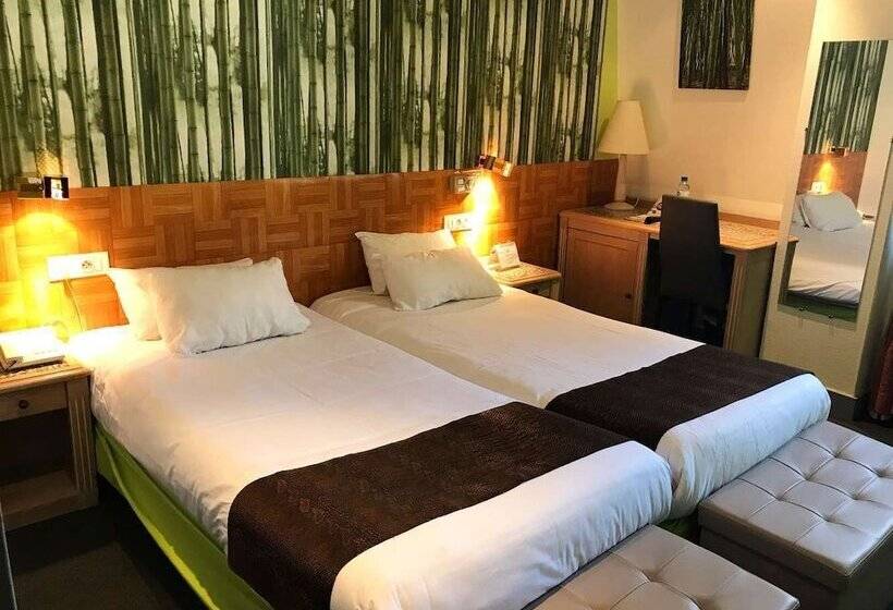 Номер Стандарт, Brit Hotel Aux Sacres Reims Centre