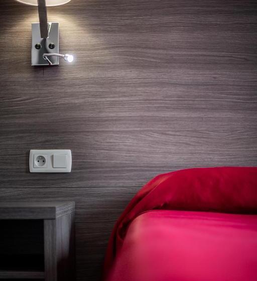 Quarto Estandar, Galilée Windsor
