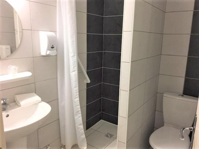 Quarto Estandar, Galilée Windsor