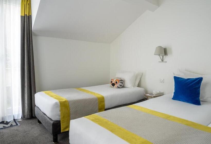 Standard Triple Room with Terrace, George  Astotel