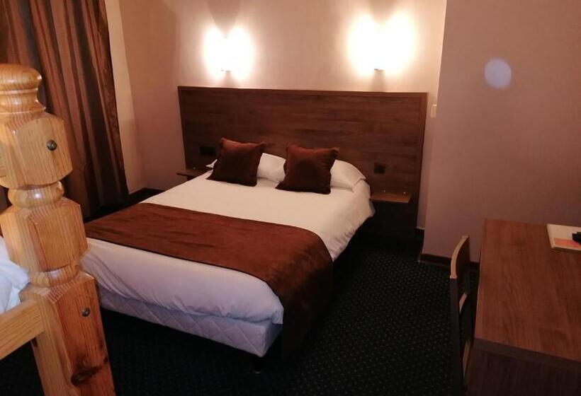 اتاق استاندارد سه نفره, Logis Hôtel Saint Jacques