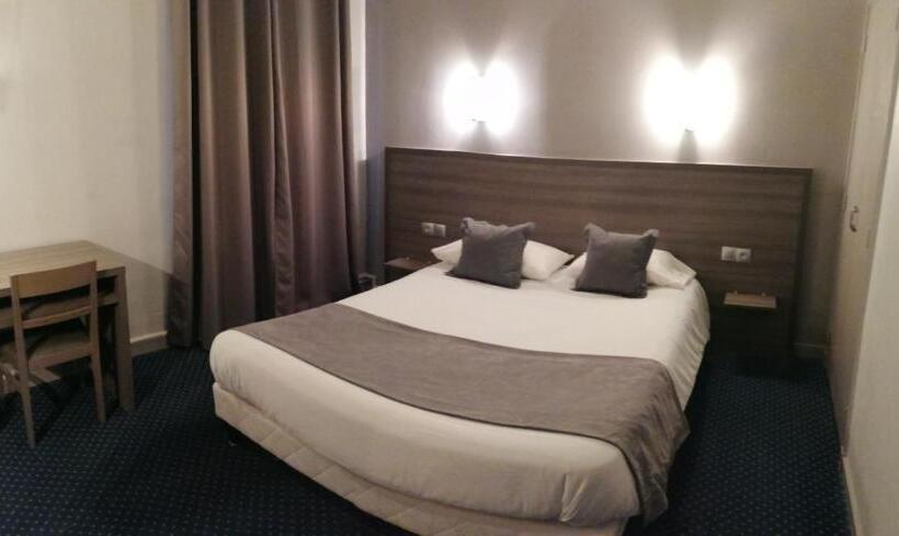آپارتمان خانوادگی 2 خوابه, Logis Hôtel Saint Jacques