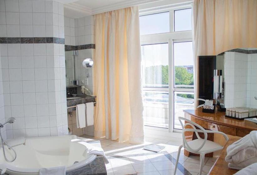 سوئیت پرزیدنت, Célestins Spa Thermal & Hôtel By Vy Resort