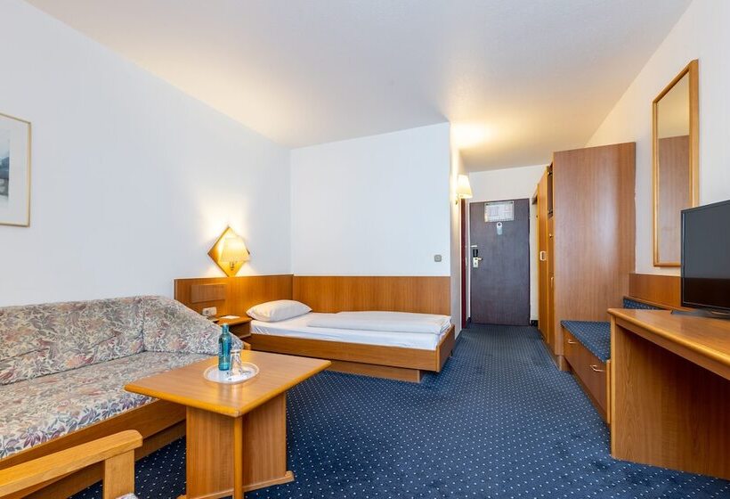 Номер Комфорт Индивидуальный, Trip Inn Hotel Frankfurt Airport Rüsselsheim
