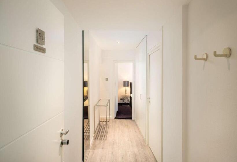 Полулюкс, Elaya Hotel Hannover City