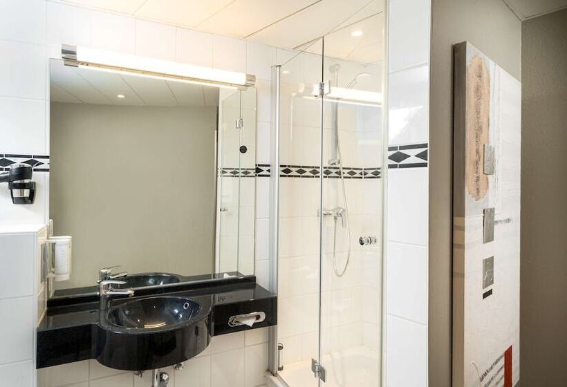 Полулюкс, Elaya Hotel Hannover City