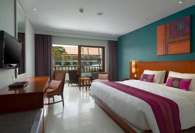 اتاق لوکس با چشم‌انداز استخر, Bali Dynasty Resort