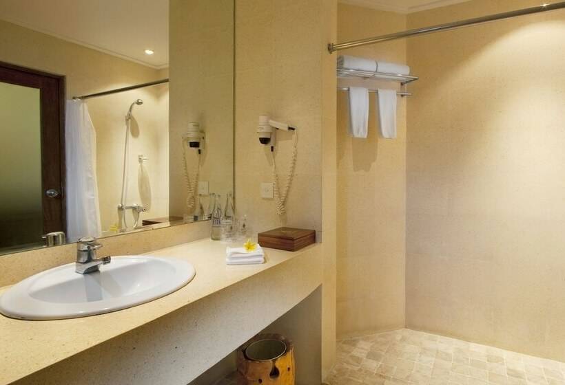 اتاق لوکس, Keraton Jimbaran Beach Resort