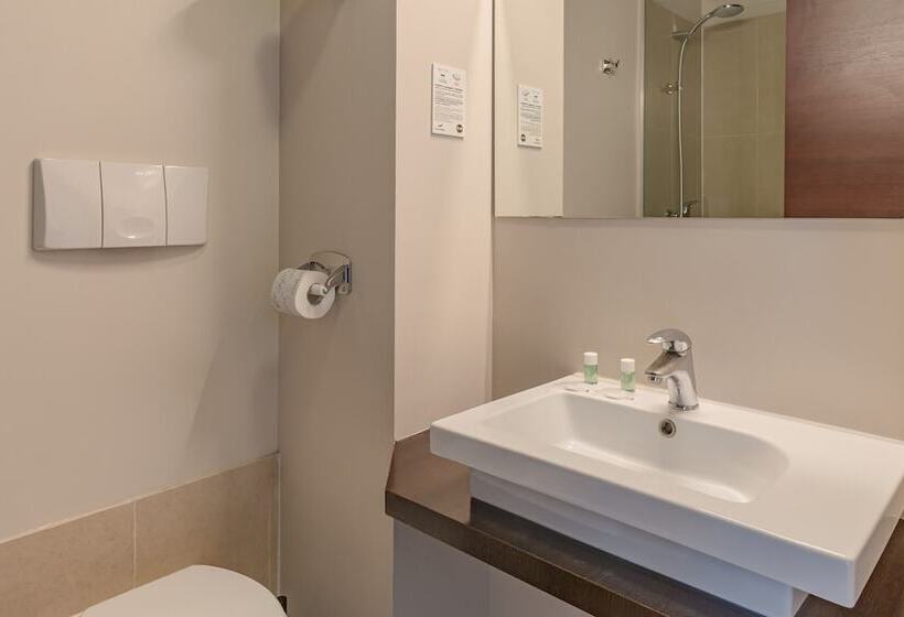اتاق استاندارد با تراس, B&b Hotel Firenze City Center