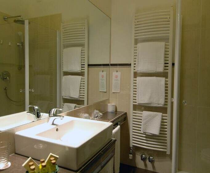 Четырехместный Номер Superior, G. Hotel Des Alpes