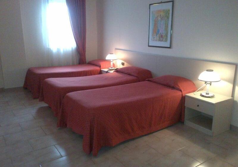 اتاق استاندارد, B&b Hotel Bari Rondò