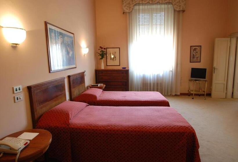 اتاق استاندارد سه نفره, Palace Bologna Centro