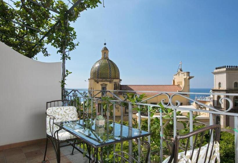 اتاق سوپریور با تخت بزرگ, Palazzo Murat