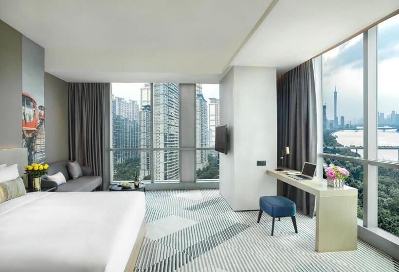 اتاق لوکس با چشم‌انداز دریا, La Yarda Hotel Guangzhou